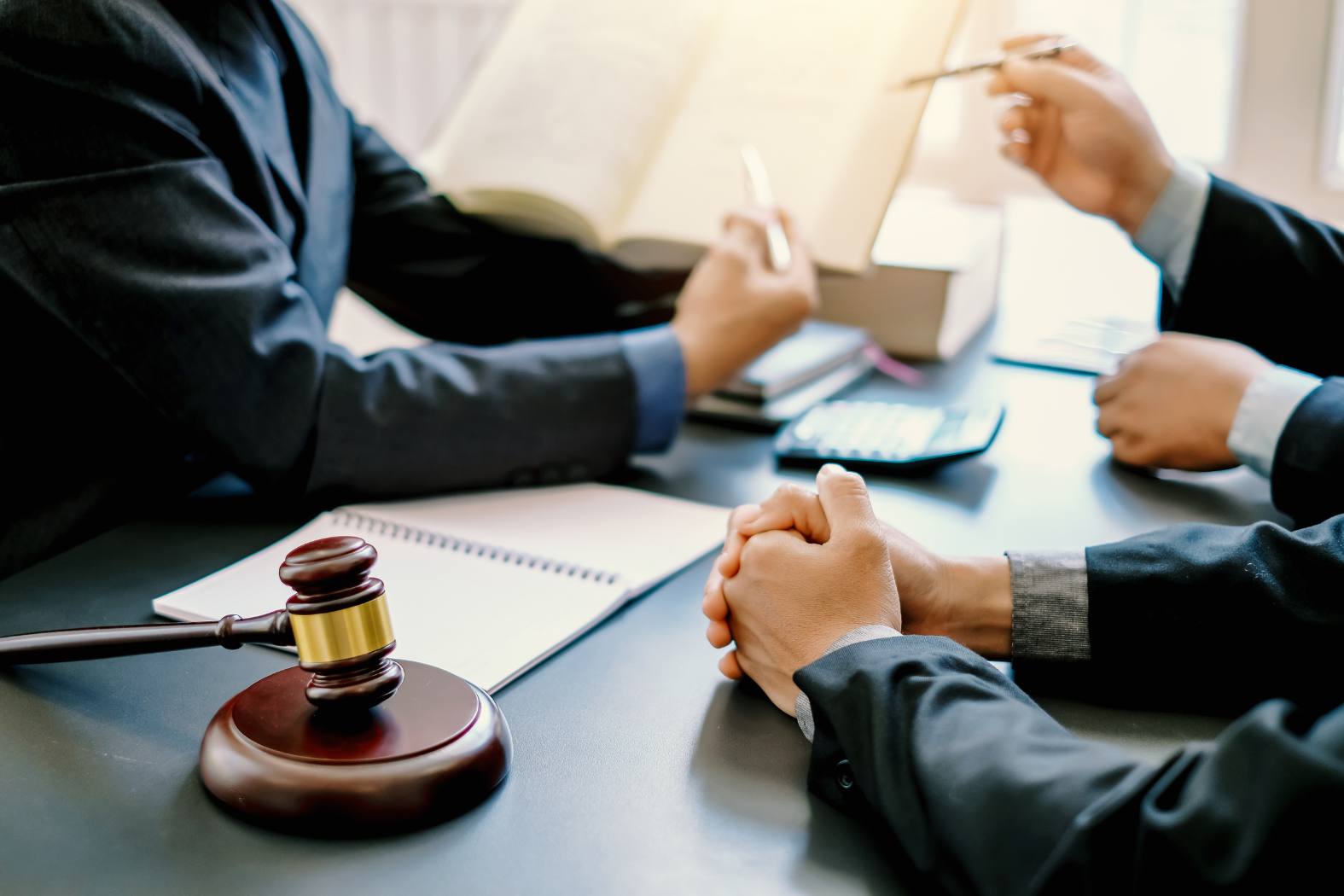 Avvocato Fallimentare: Chi è e come ti aiuta con i Reati Fallimentari